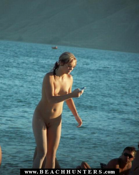 Подглядывание за голой женой на пляже