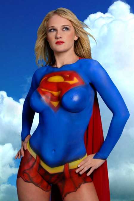 голая женщина супермен